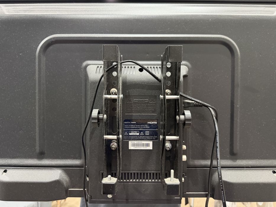 Телевизор Samsung 32” (модель 32M9000)