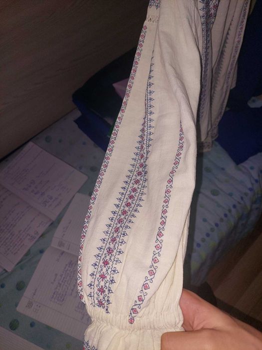 Ie tradițională veche din zona Moldovei(cititi descrierea ptr. marime)