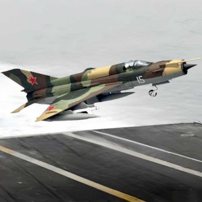 Macheta avion metalica MIG-21 Fishbed scara 1:72 22cm