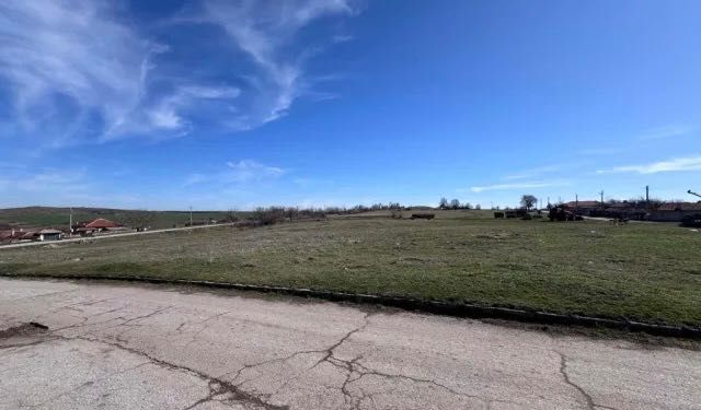 Продава се Парцел в с. Татарево, Област Хасково - 3800 кв.м за 12 €/кв.м - Снимка #1