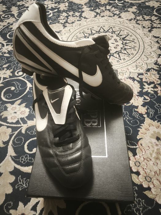 Продам оригинальные бутсы t1empo nike