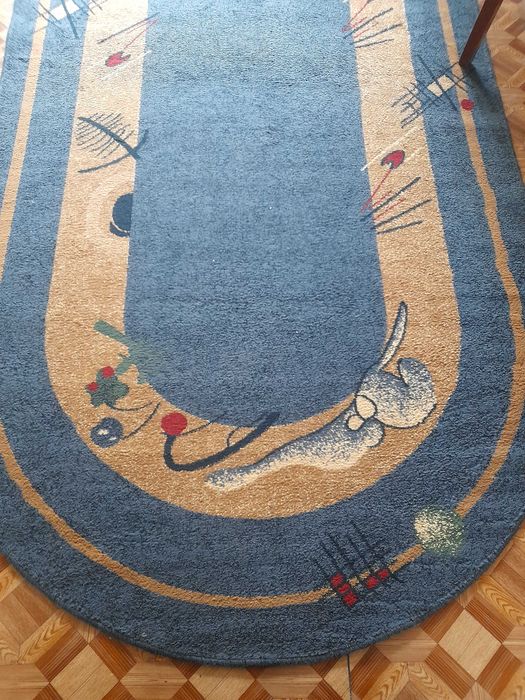 Продам ковер в хорошем состоянии