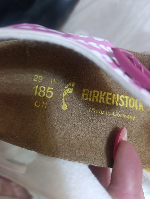 Продам детскую обувь на девочку