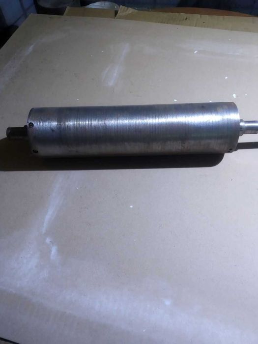 Вал для производственных нужд. Размеры в описании.