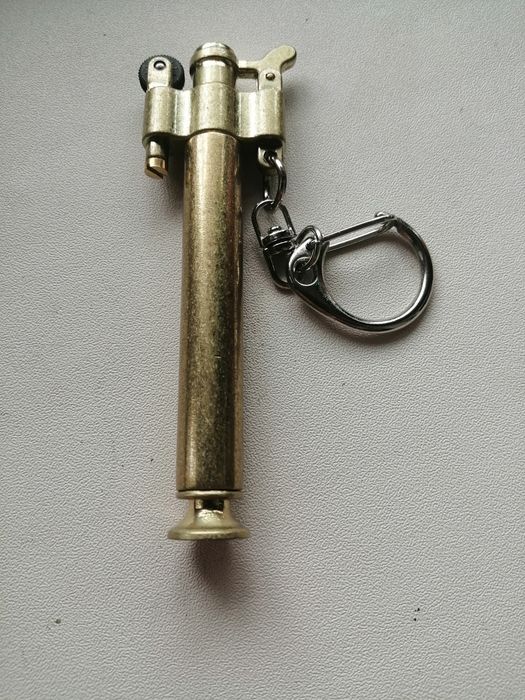 Тонкая, красивая из латуни.