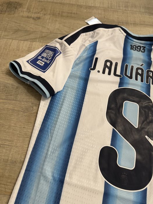 Tricou de fotbal argentina nationala Julian Alvarez 9 marime M cu eticheta adidas world cup 2026 nou
