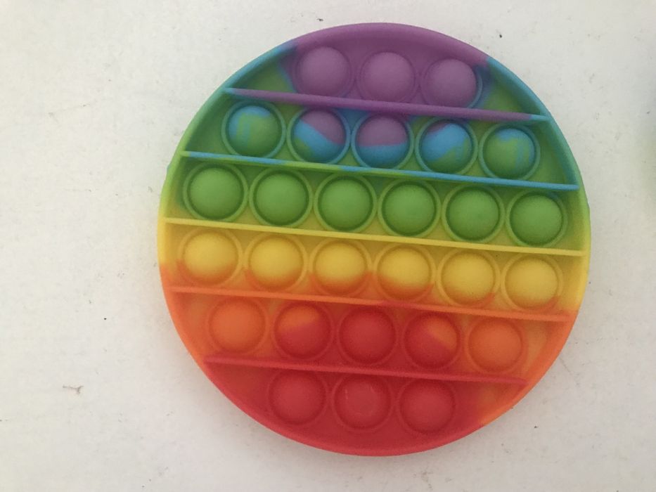 Радужные попыты в виде сердца и круга