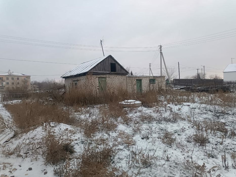 Приречнида 3 бөлмелі уй сатылады