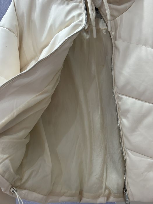 Продам молочн куртку