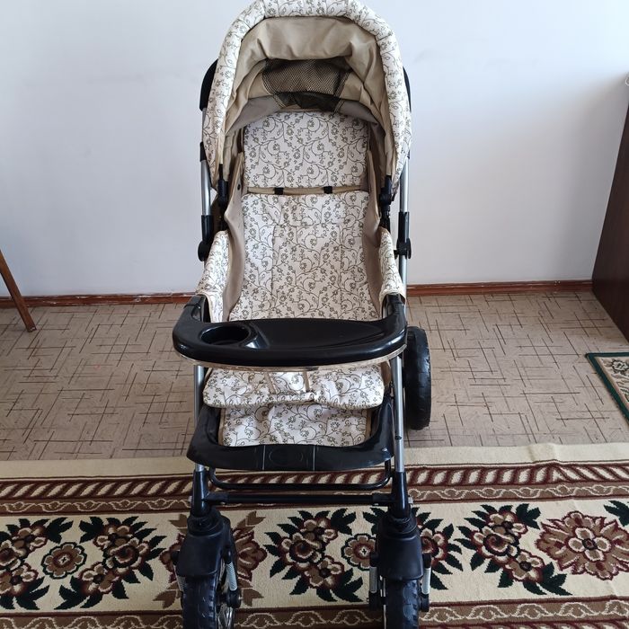 Коляска прогулочная