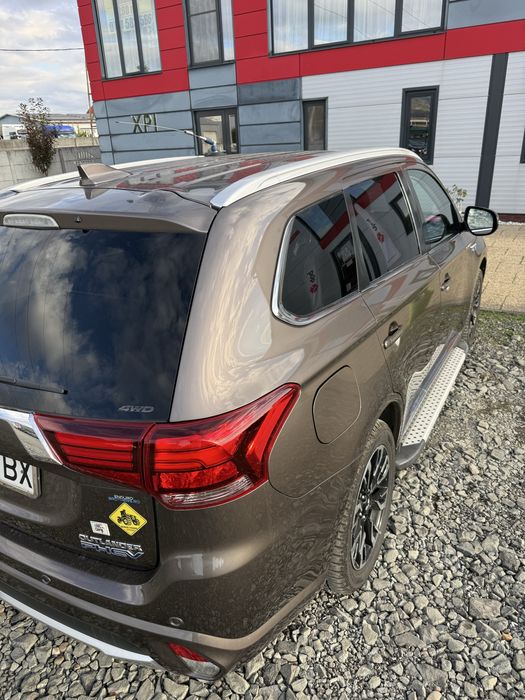 MITSUBISHI Outlander 2015 — imagine 4