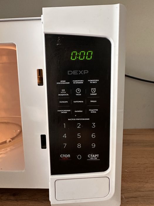 Микроволновка в отличном состояний