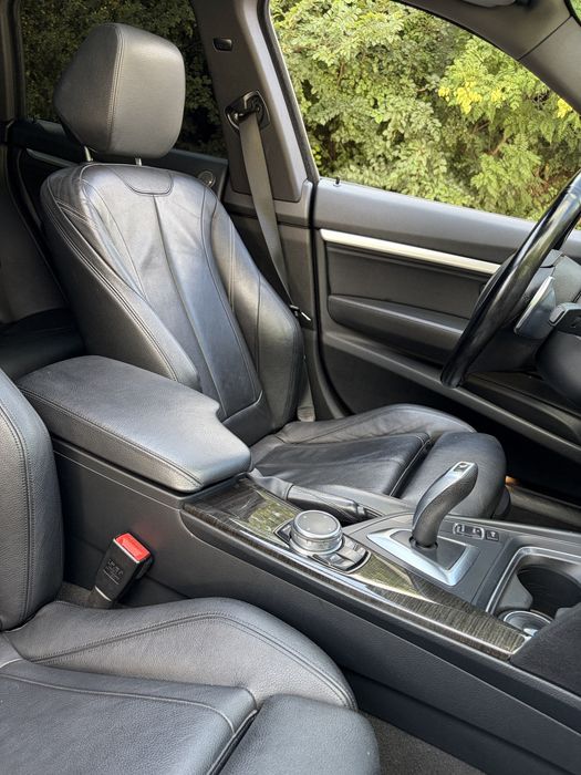 bmw 325 GT Luxury Line / Panoramic