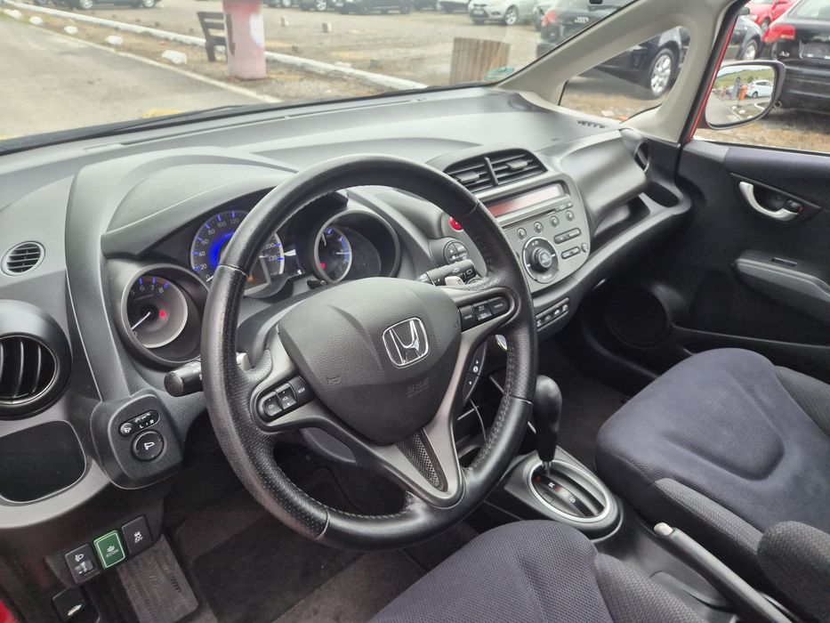 Honda Jazz 1.4 Benzina/Hybrid-Cutie automata