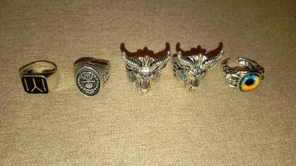 Продам кольца по 900