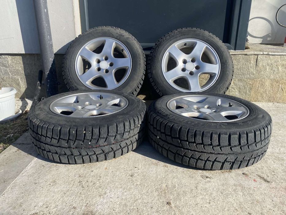 Зимни гуми с джанти 15"