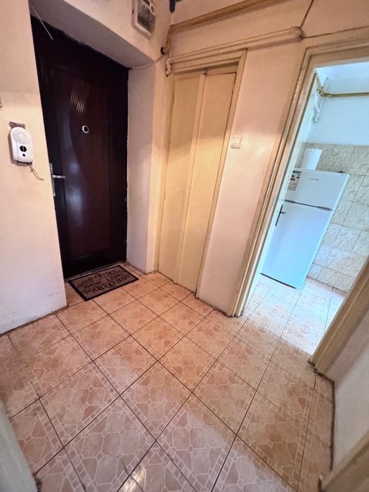 Proprietar vand apartament zona lunca