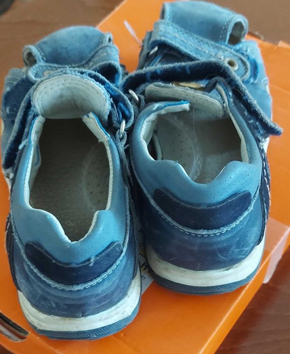 Обувки номер 29 за момче
