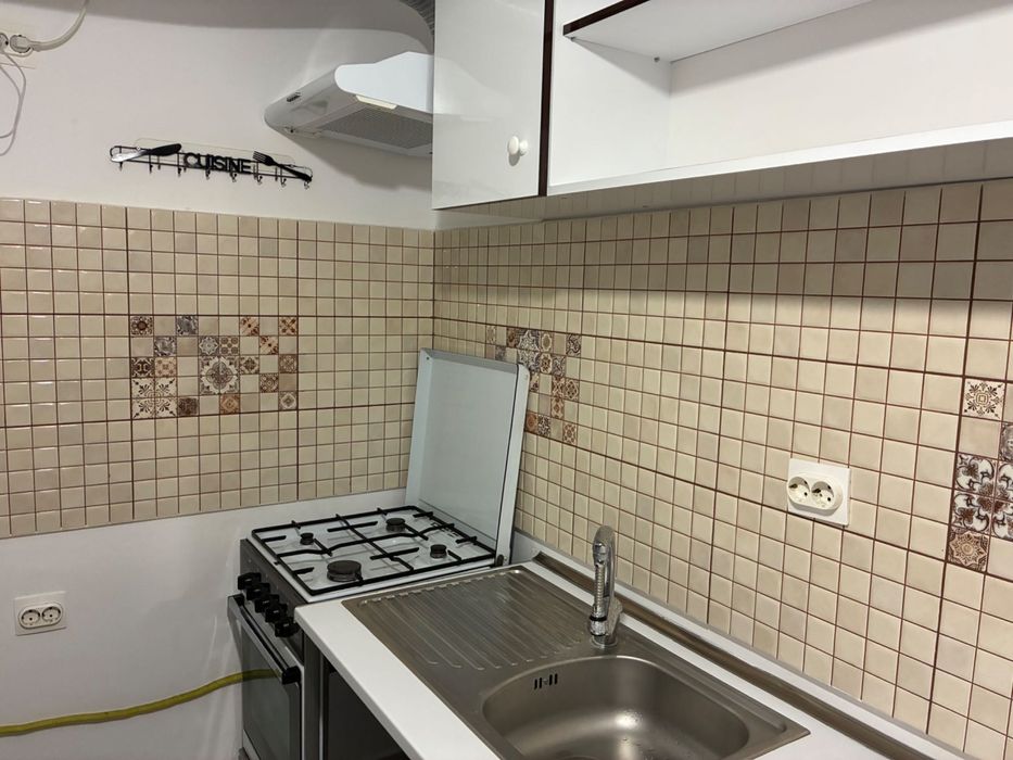 Inchiriez garsoniera Militari Residence