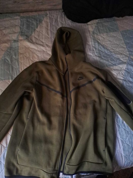 Супер цена! Nike Tech Fleece тъмно зелено, размер L