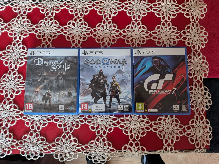 Lot 3 jocuri PS5 – Demon's Souls + God of War Ragnarök + Gran Turismo