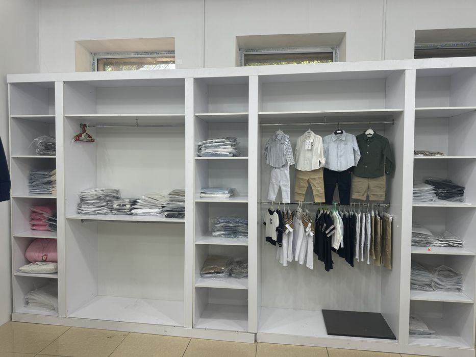 Продается мебель для магазина