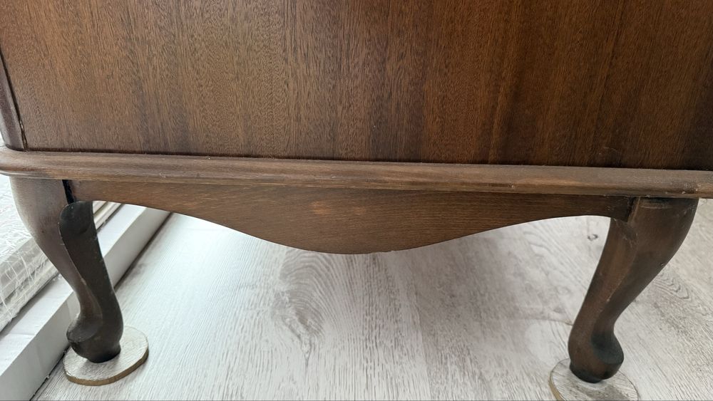 Ретро гардероб - масивна дървесина