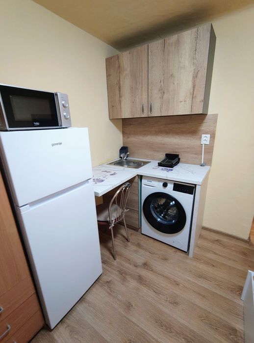 Închiriez garsonieră