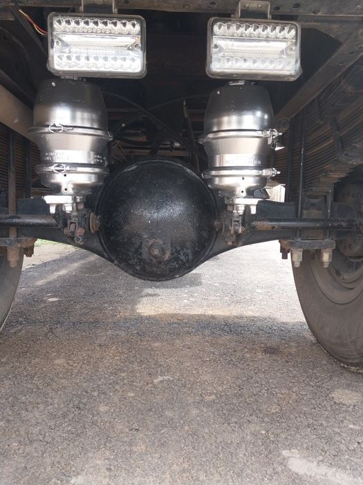 Zil samasval sotladi.sastiyana udar .ishka tayor moshina olasiz is