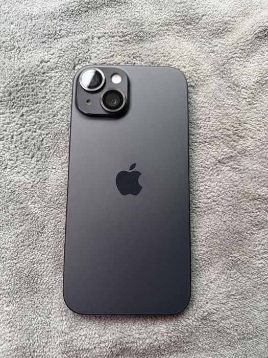 Продам айфон 15 128г