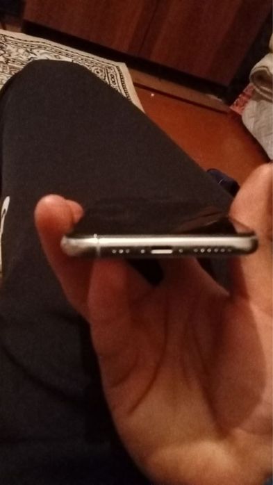 Продам айфон 11про 64гб