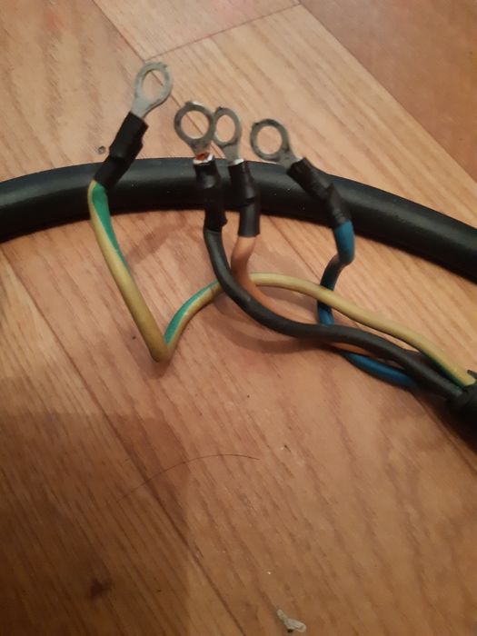 Продам Кабель Сетевой Для Электроплиты на 220 или 380 вольт.