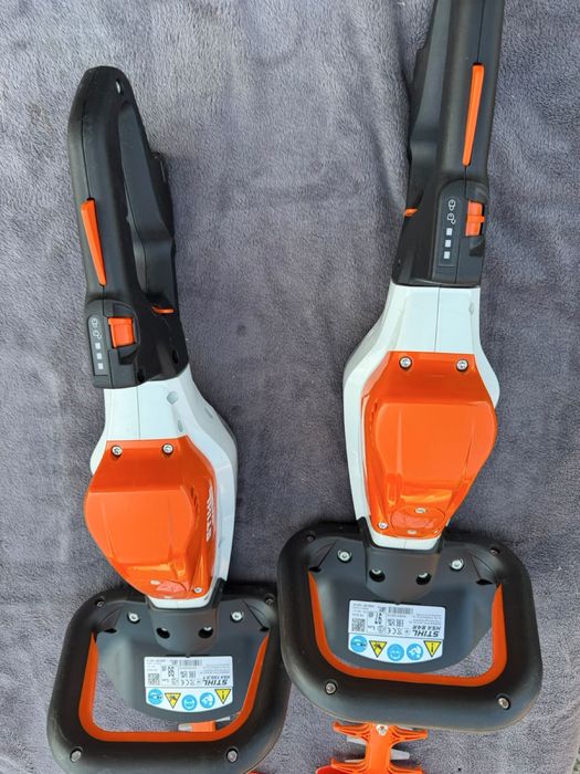 Stihl foarfeca de tuns gard viu pe acumulatori