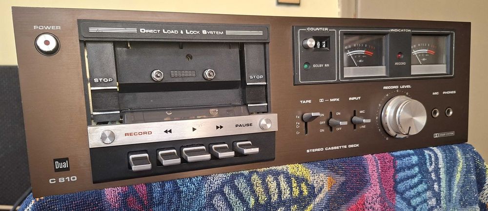 Касетен дек DUAL C810