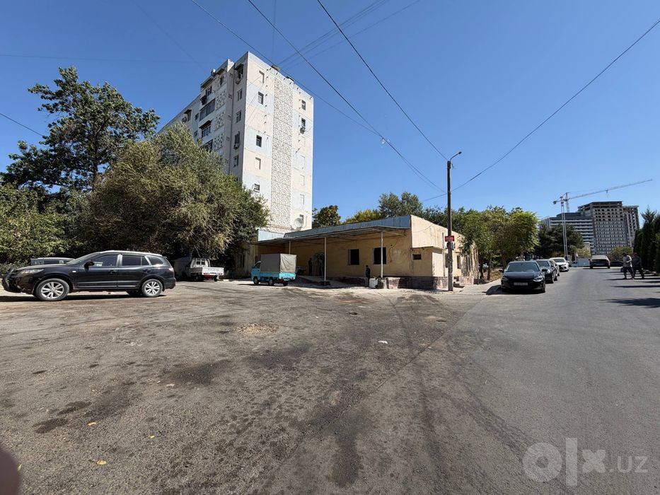 Аренда нежилое 1000 кв.м 1-Линия фасад 25м коробка ор: Ашхабад
