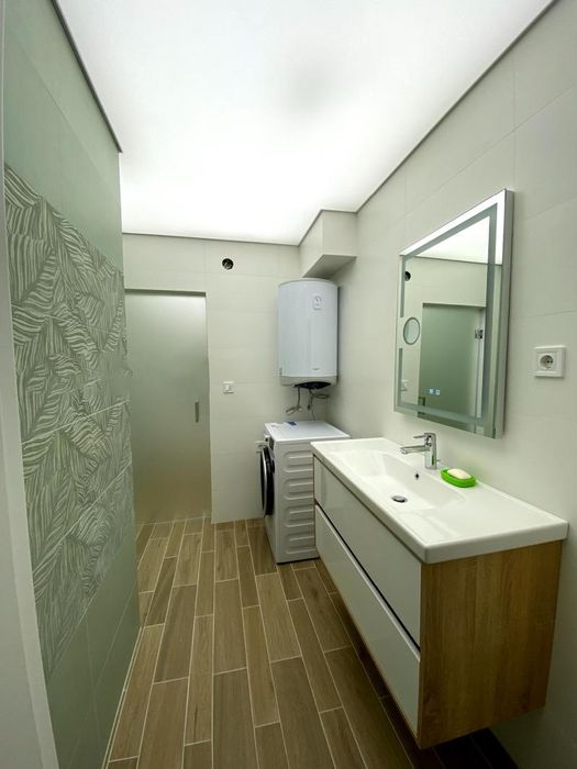 Дава се под наем Тристаен апартамент в Пловдив, Кючук Париж - 108 кв.м за 510 € - Снимка #4