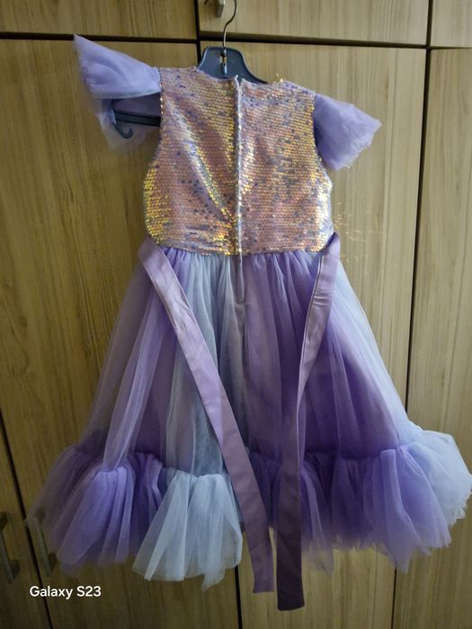 Рокля 130 размер