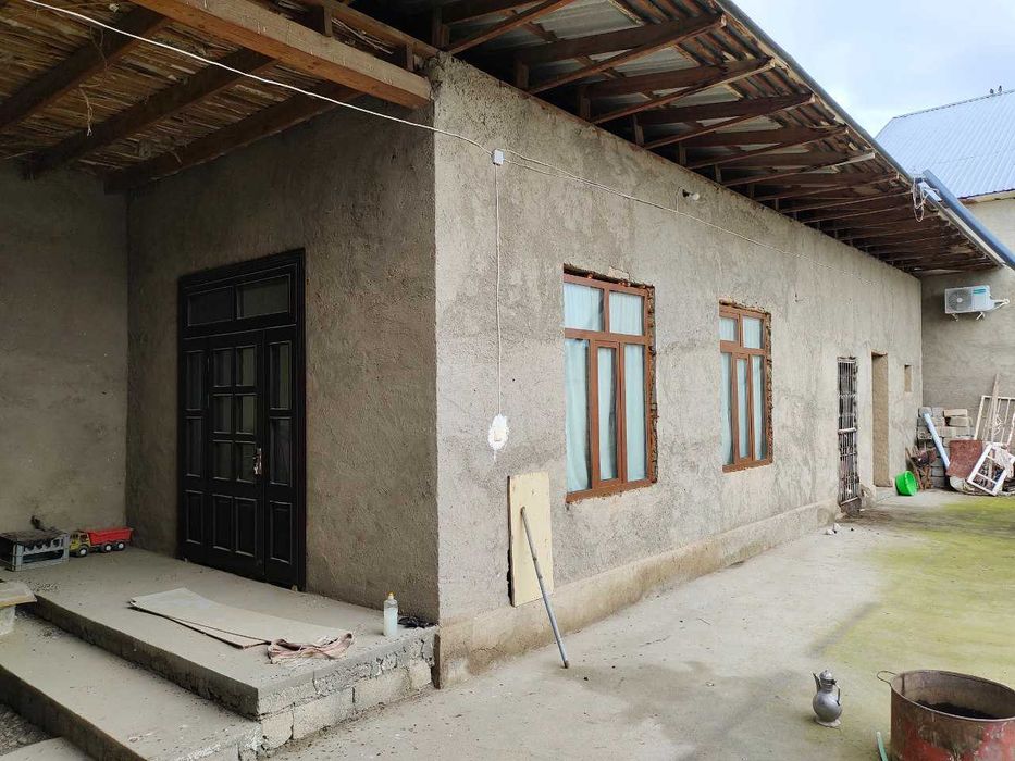 Uy sotiladi. Srochna