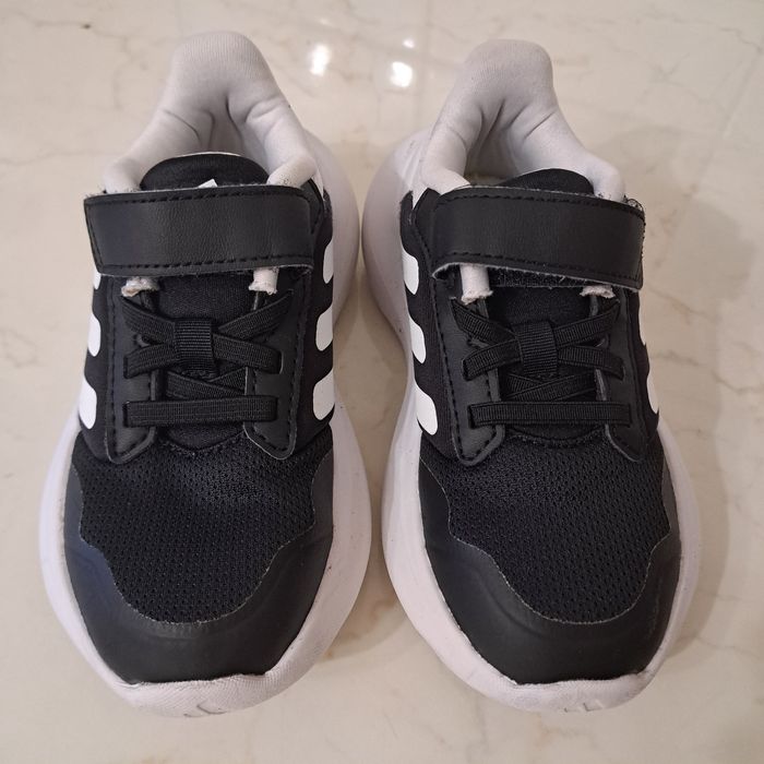 Adidasi Adidas mar28
