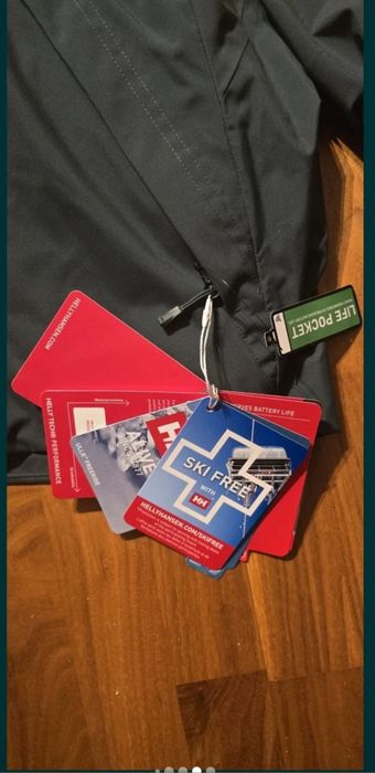 Geaca ski snowboard helly Hansen-nouă