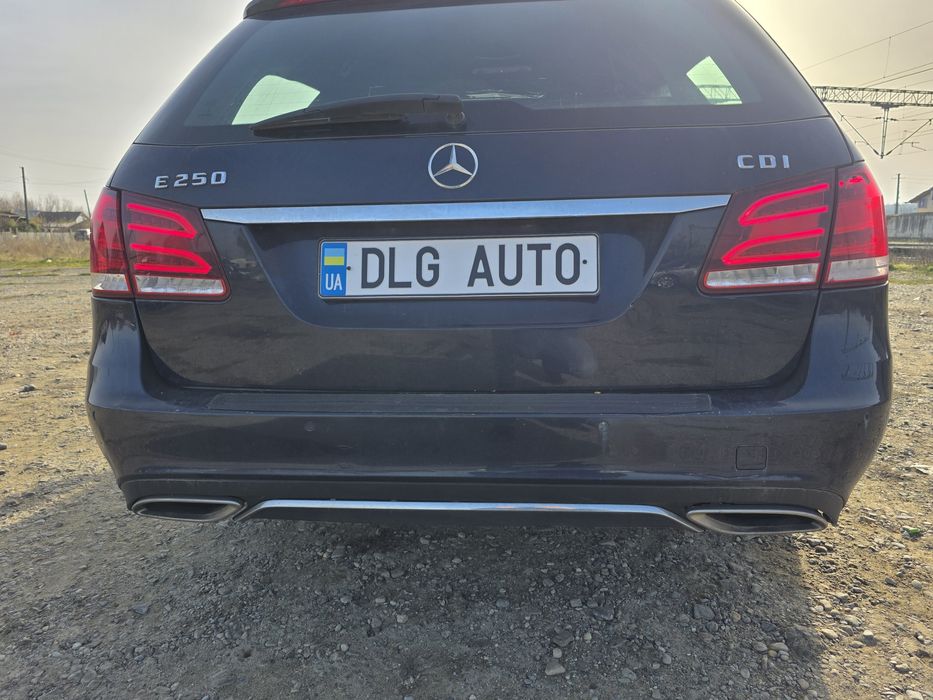 Bara Spate Mercedes W212 890 Facelift