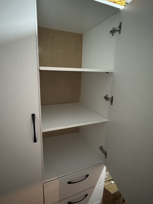 Срочно продам шкаф