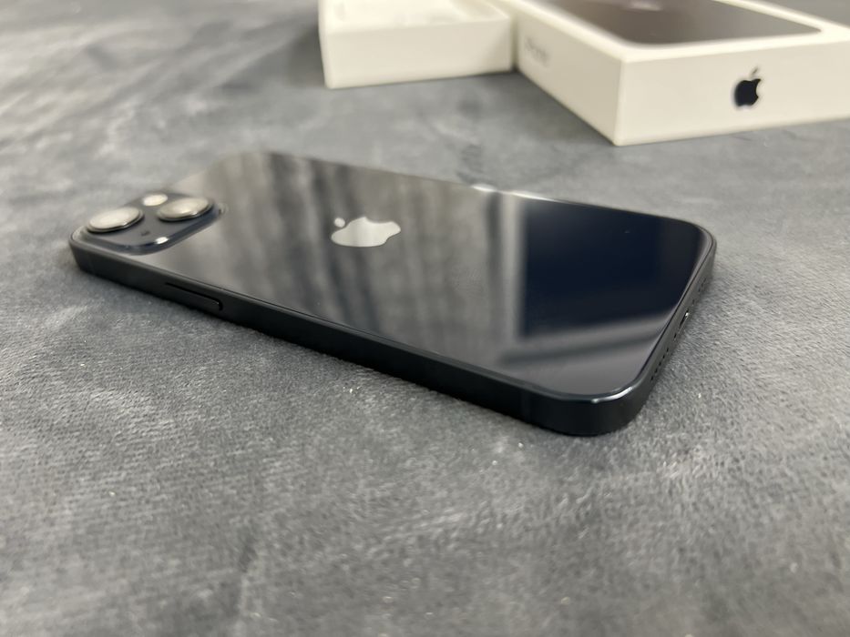 Vănd/schimb iphone 13 midnight impecabil