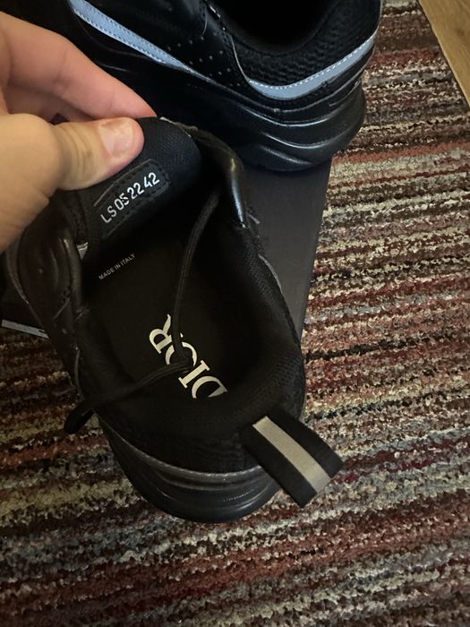 Adidasi dior b22 noi