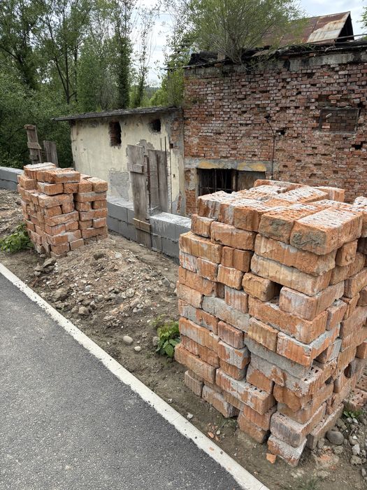 Caramida de vanzare
