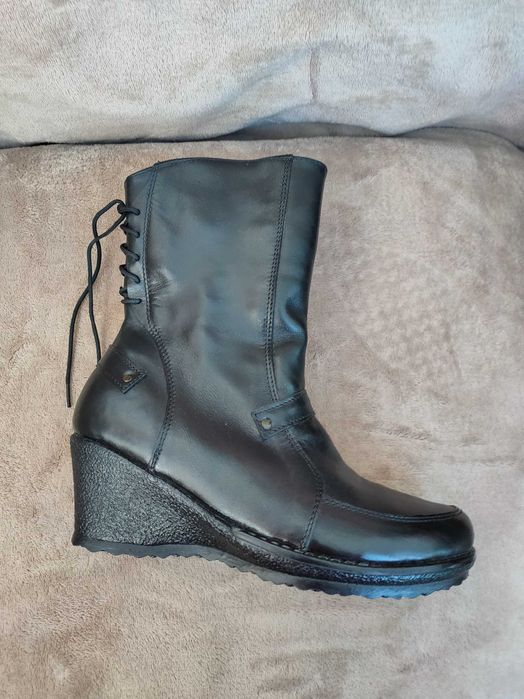 Български нови кожени боти