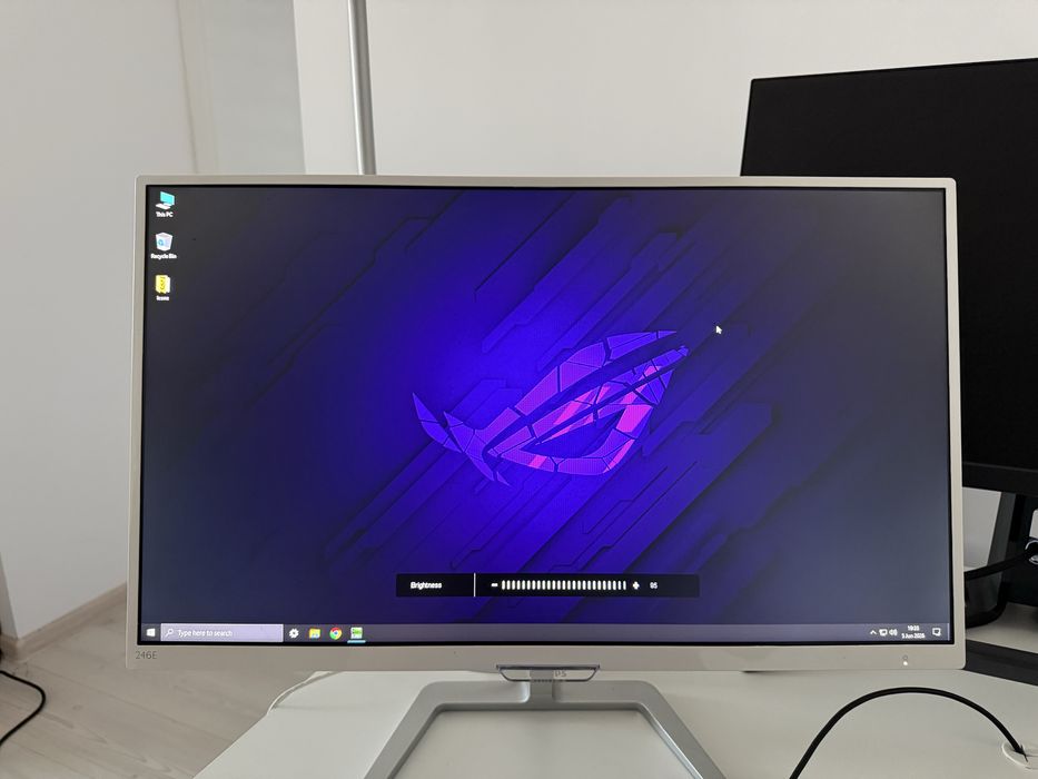 Monitor Philips   246E7QSWD 60-75hz white 24.5 inch"