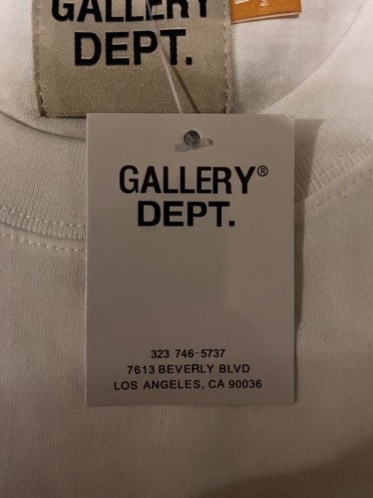 Tricou Gallery Dept.
