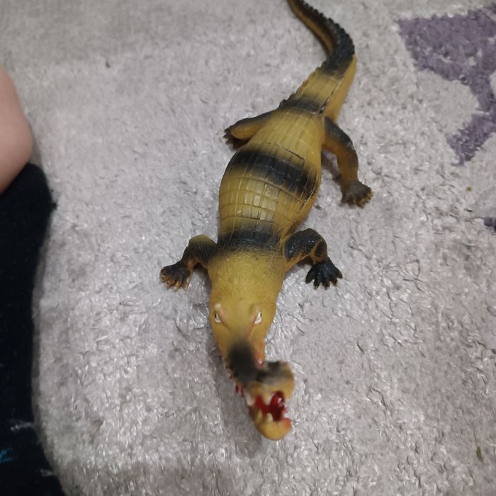 Продам много игрушек