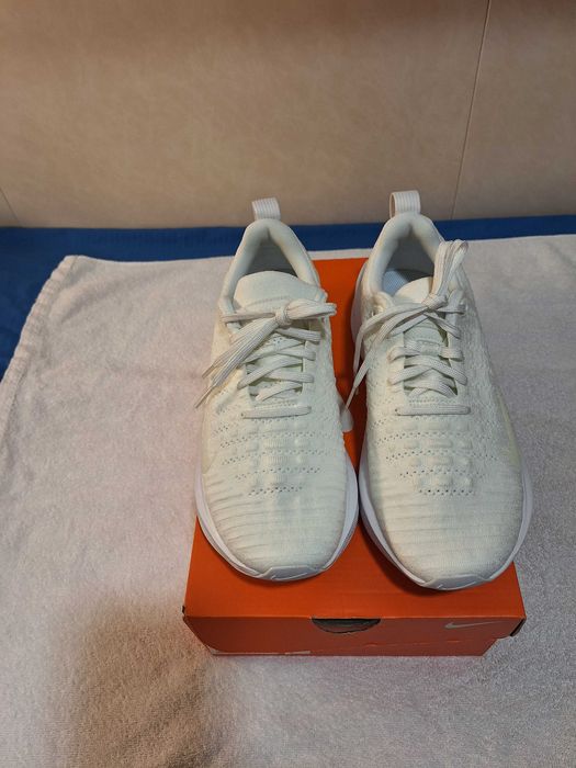 Дамски маратонки NIKE INFINITY